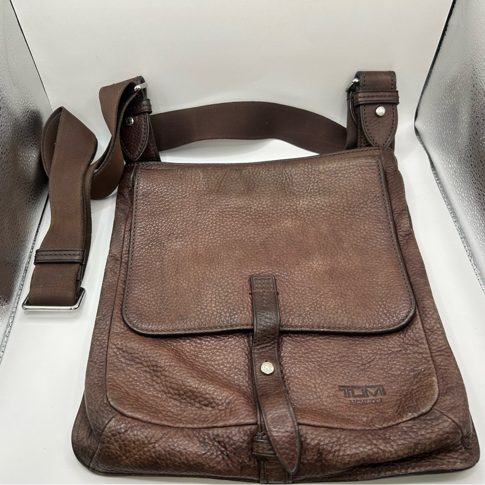 Tumi Santa Fe Pebbled Brown Leather Messenger Bag/ Satchel Cross Body
